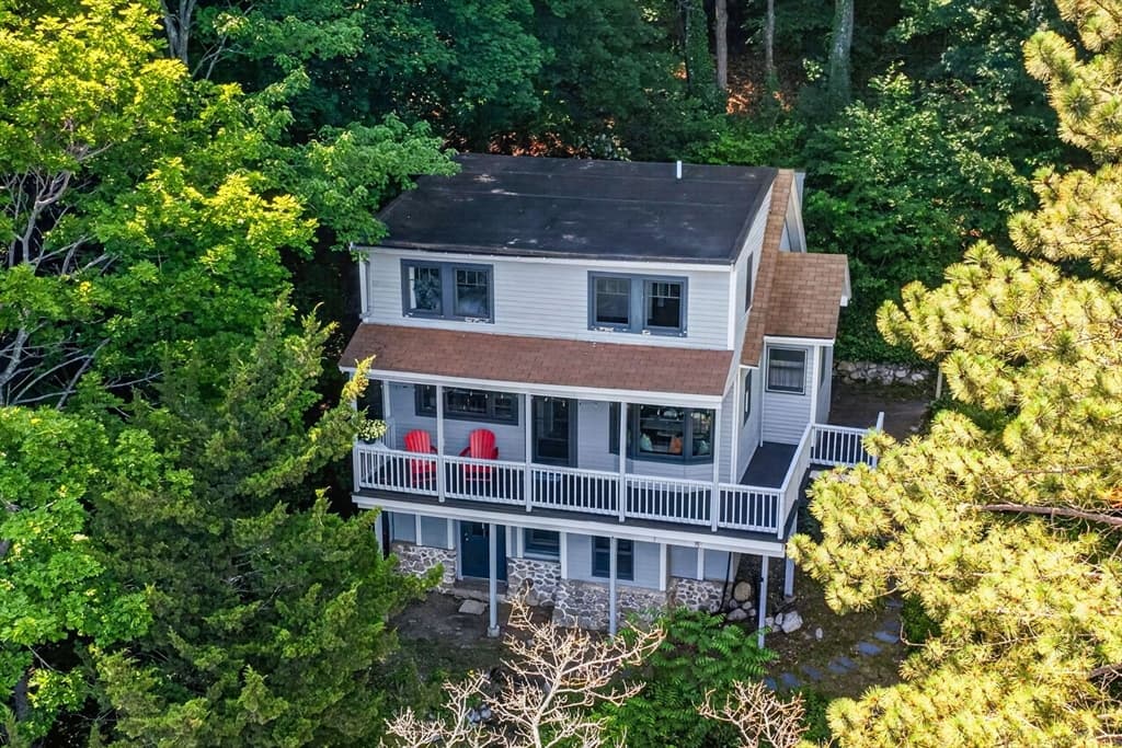 30R Morses Pond Road, Wellesley MA 02428