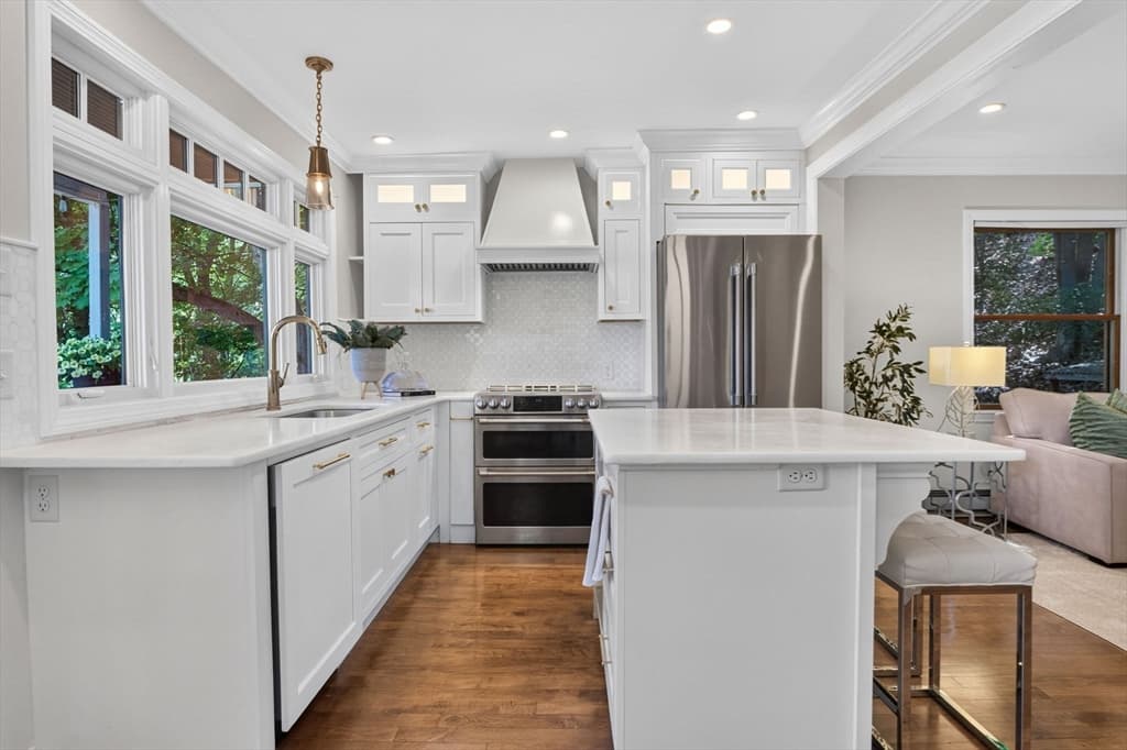 30R Morses Pond Road, Wellesley MA 02428 photo 9