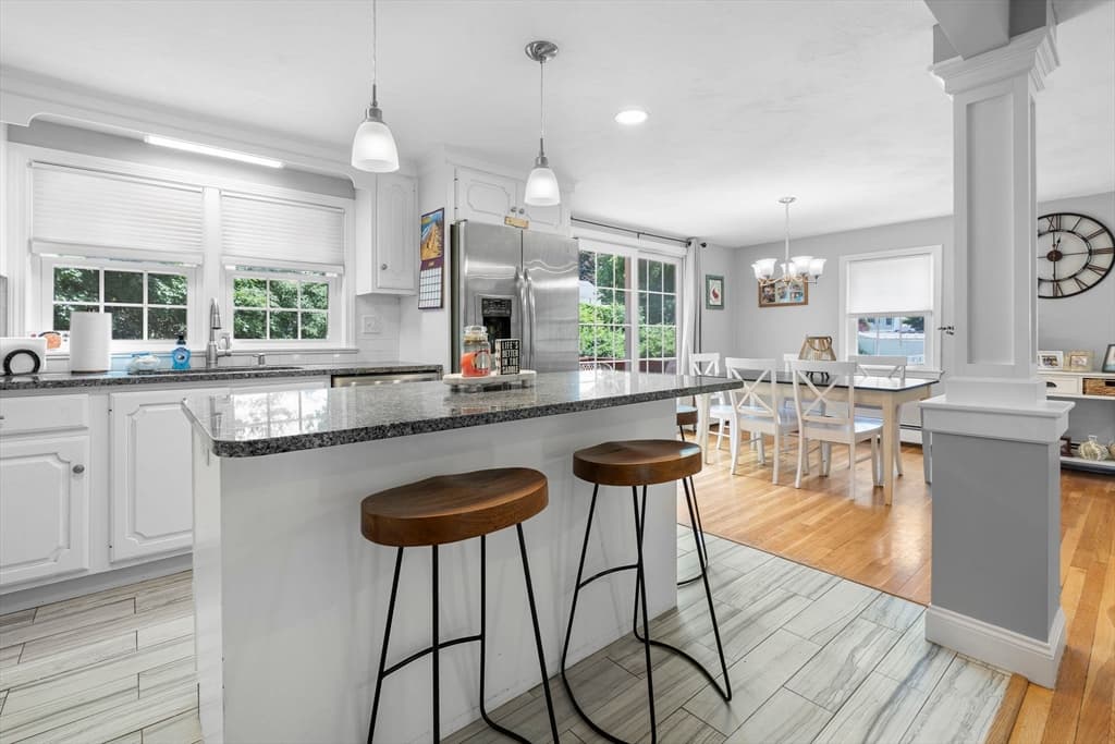 Single Family Residence at 35 Oakmeadow Ln, Methuen MA 01844, Methuen, photo 2 of 42