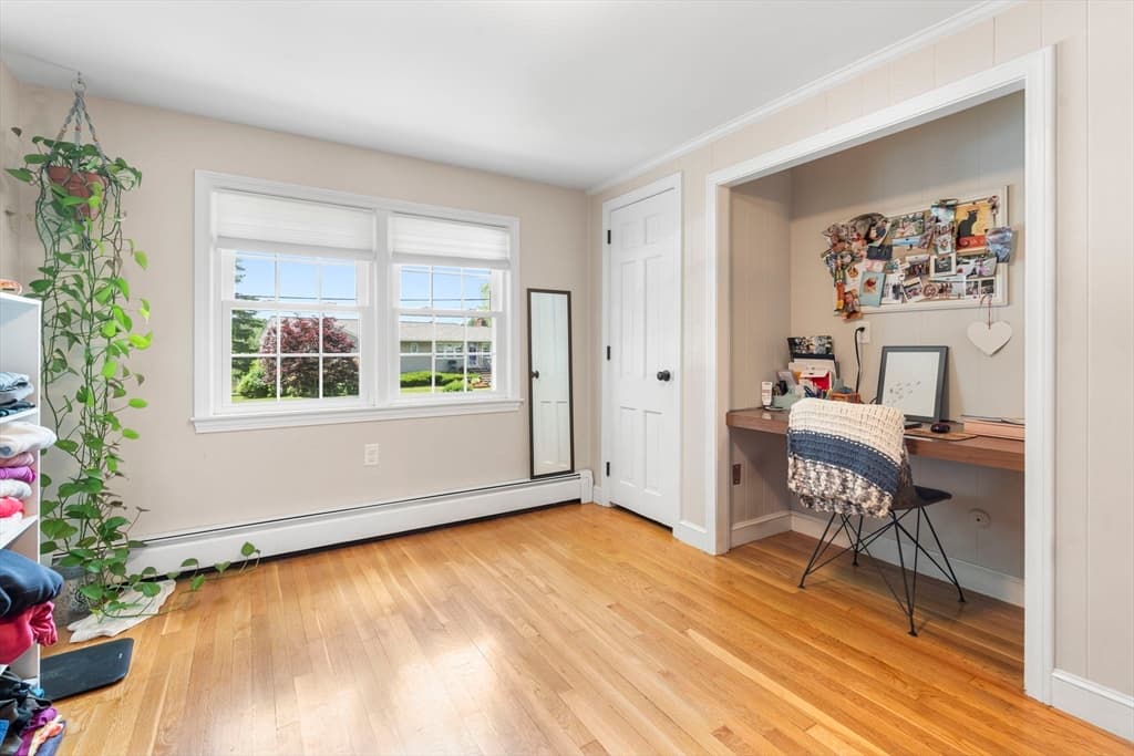 Single Family Residence at 35 Oakmeadow Ln, Methuen MA 01844, Methuen, photo 24 of 42
