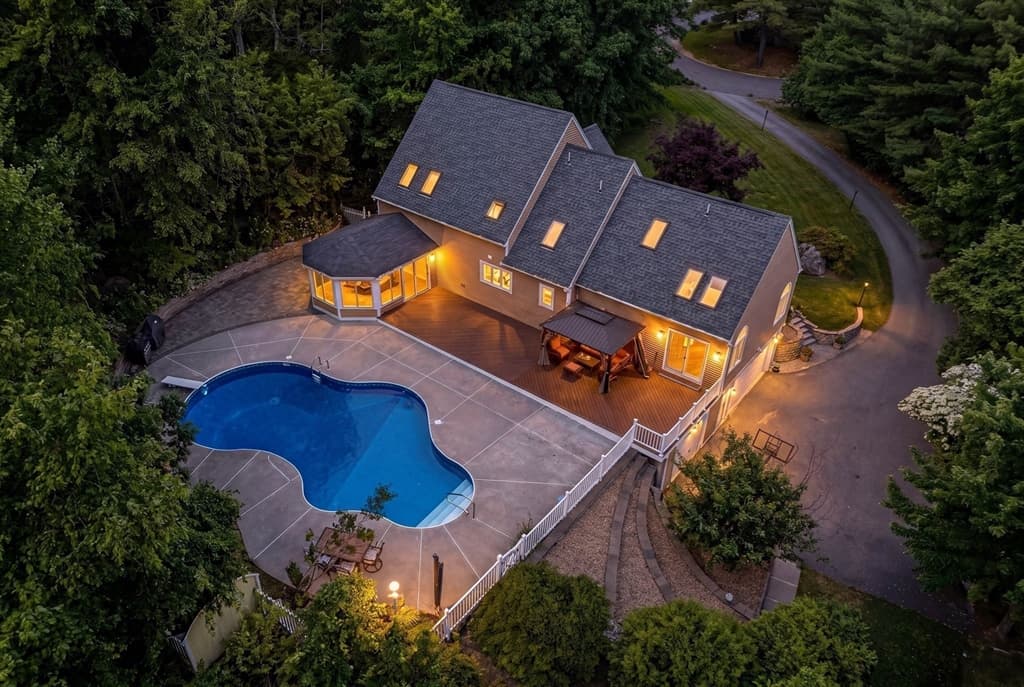 9 Abby Road, Westford MA 01886 photo 2