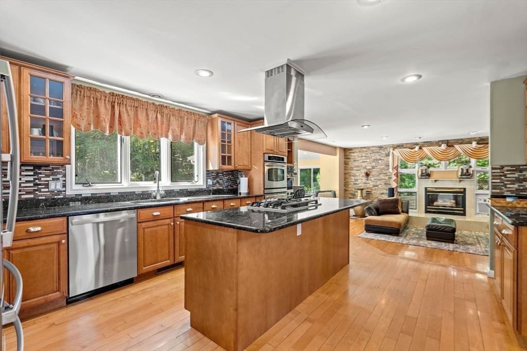 9 Abby Road, Westford MA 01886 photo 17
