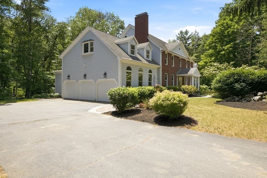 3 Windsor Drive, Foxboro MA 02035 photo 5
