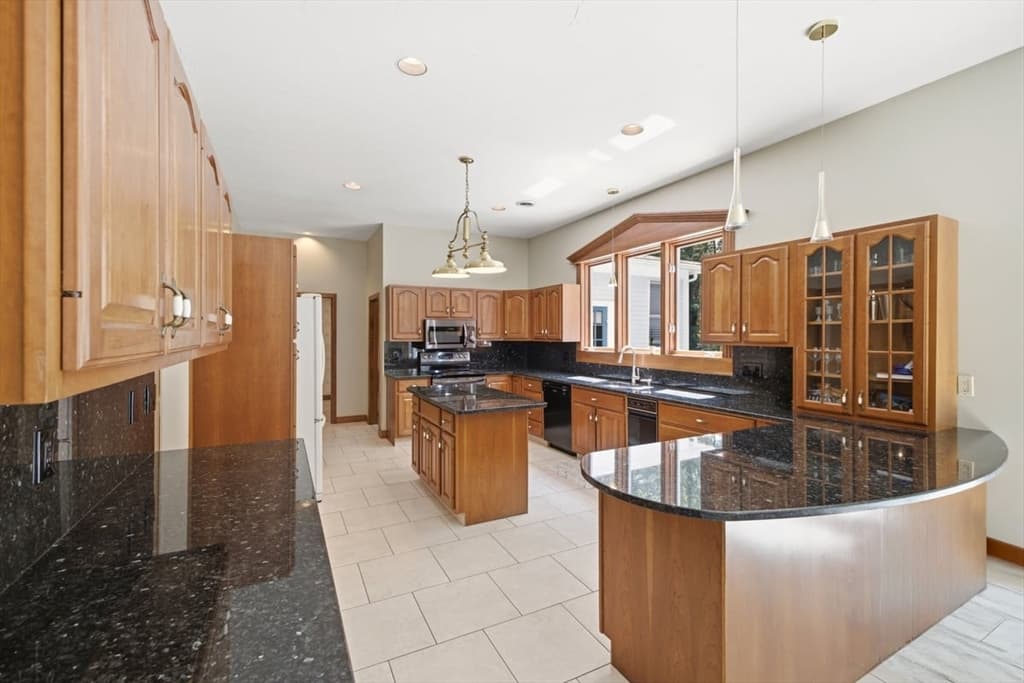 3 Windsor Drive, Foxboro MA 02035 photo 10