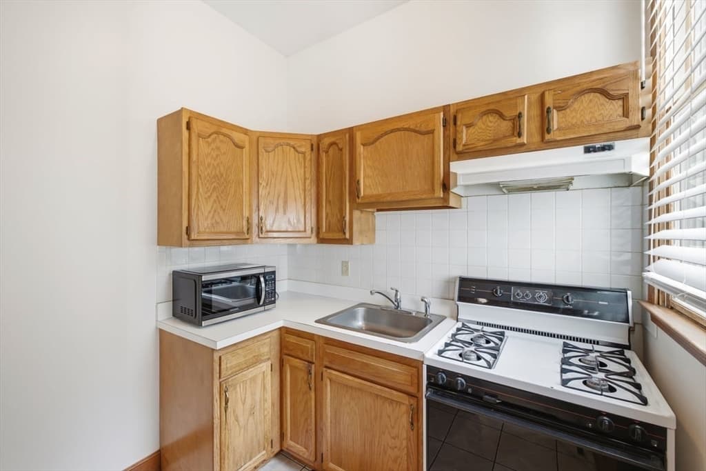 3 Windsor Drive, Foxboro MA 02035 photo 19