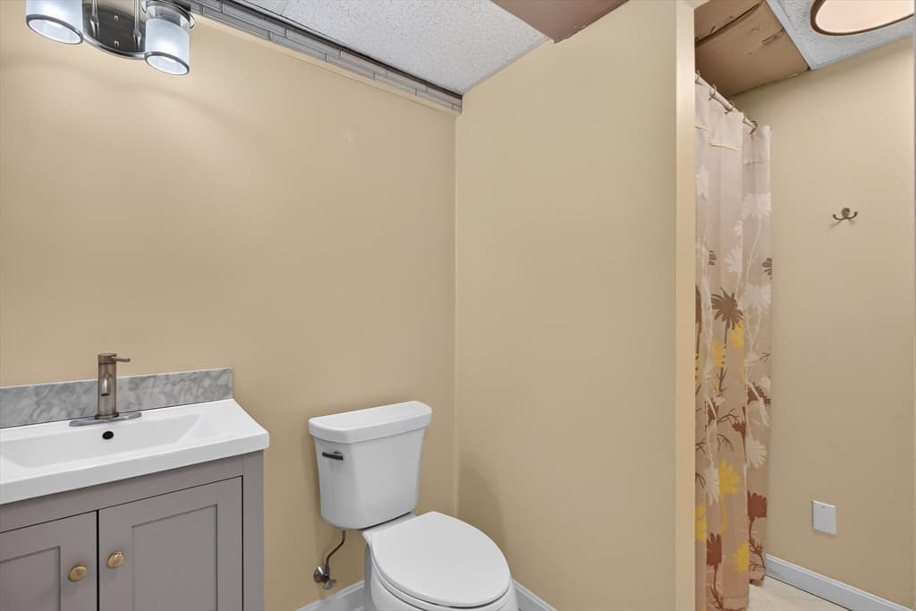 Single Family Residence at 38 Brown Ave, Lunenburg MA 01462, photo 33 of 42