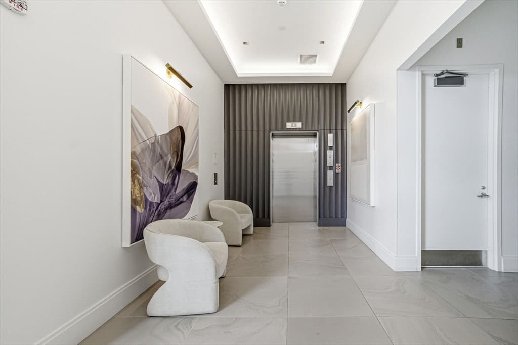 Condominium at 191 Washington St # 711, Boston MA 02135, photo 9 of 39