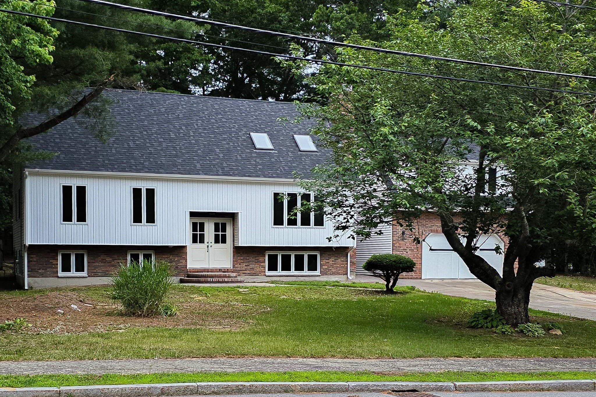 Single Family Residence at 41 Kenneth St, West Bridgewater MA 02379, West Bridgewater, photo 3 of 40