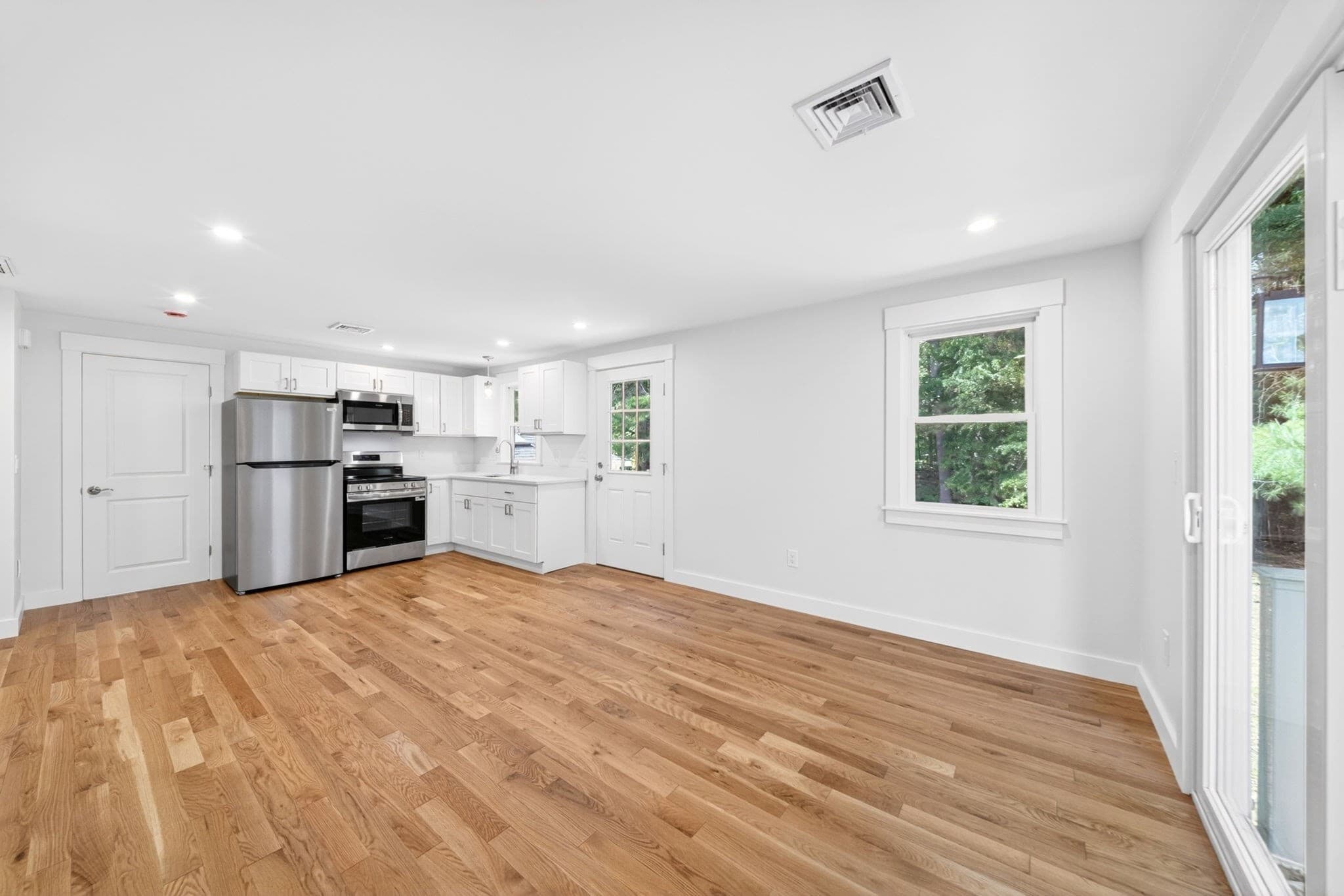 Single Family Residence at 41 Kenneth St, West Bridgewater MA 02379, West Bridgewater, photo 28 of 40