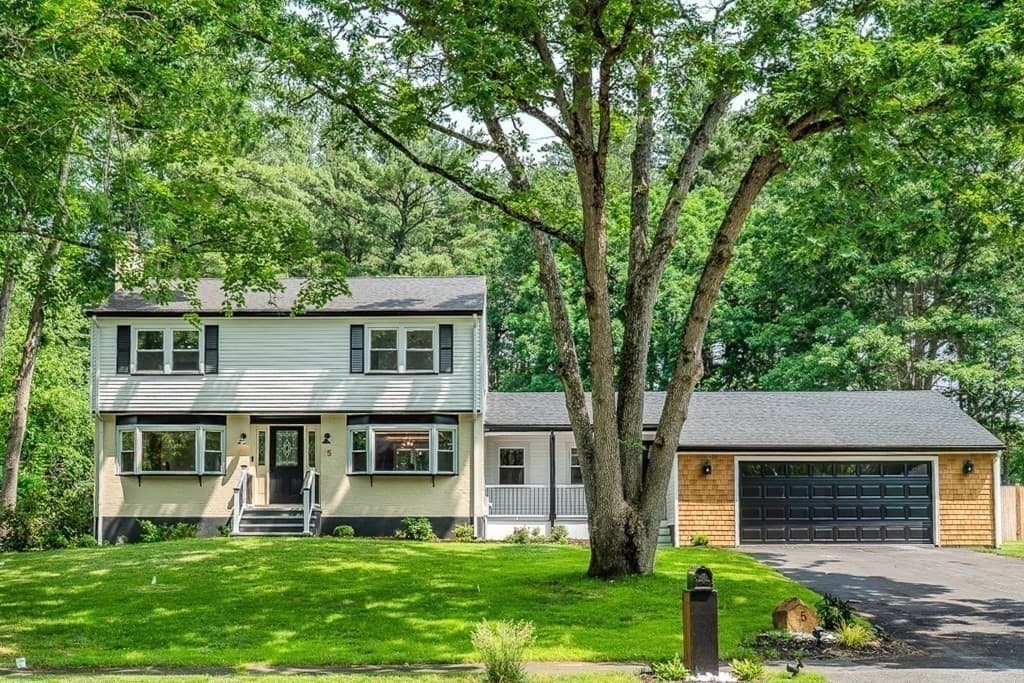 Single Family Residence at 5 Franklin Avenue, Wilmington MA 01887, Wilmington, photo 2 of 42