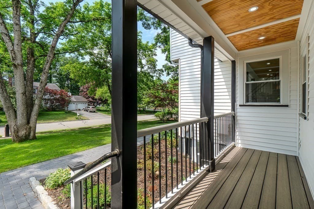 Single Family Residence at 5 Franklin Avenue, Wilmington MA 01887, Wilmington, photo 3 of 42