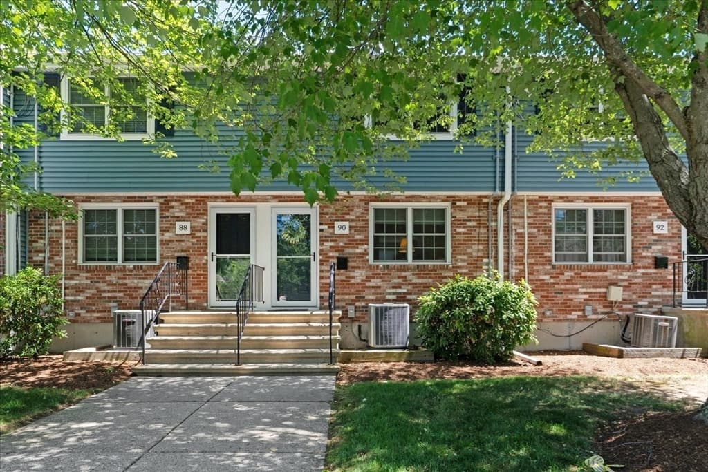 90 Durham Rd # 90, Dedham MA 02026 photo 2