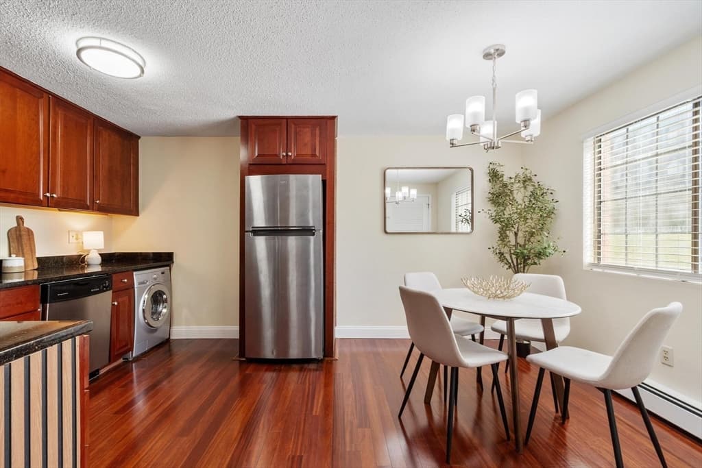 2510 Skyline # 7, Lowell MA 01854 photo 6