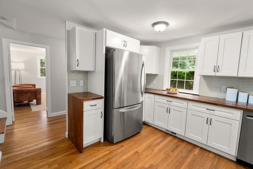 19 Country Ln, Sharon MA 02067 photo 5