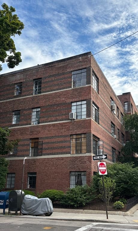 Condominium at 93 Strathmore Road # 10, Boston MA 02135, photo 19 of 20