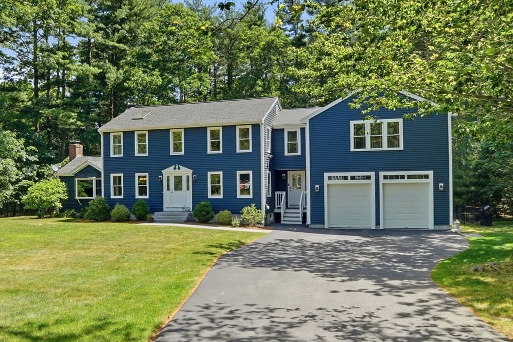 Single Family Residence at 61 Stoney Weir Rd, Halifax MA 02338, Halifax, photo 2 of 42