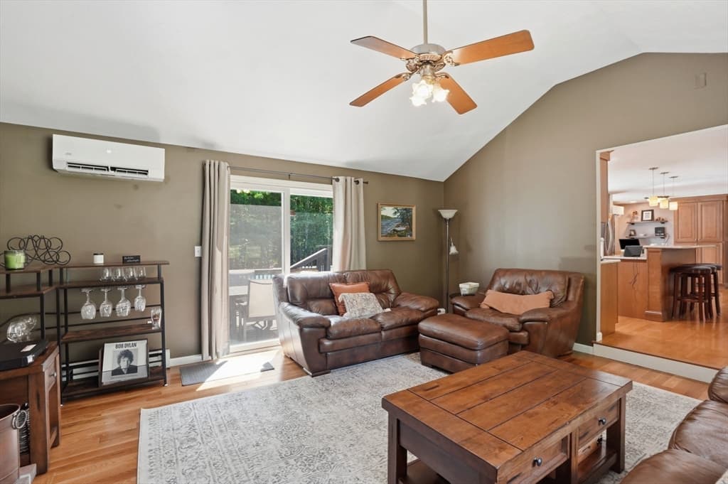 Single Family Residence at 61 Stoney Weir Rd, Halifax MA 02338, Halifax, photo 10 of 42