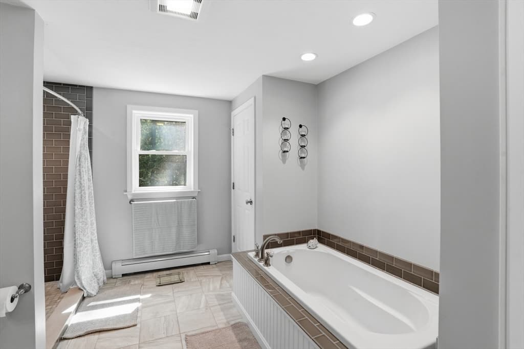 Single Family Residence at 61 Stoney Weir Rd, Halifax MA 02338, Halifax, photo 35 of 42