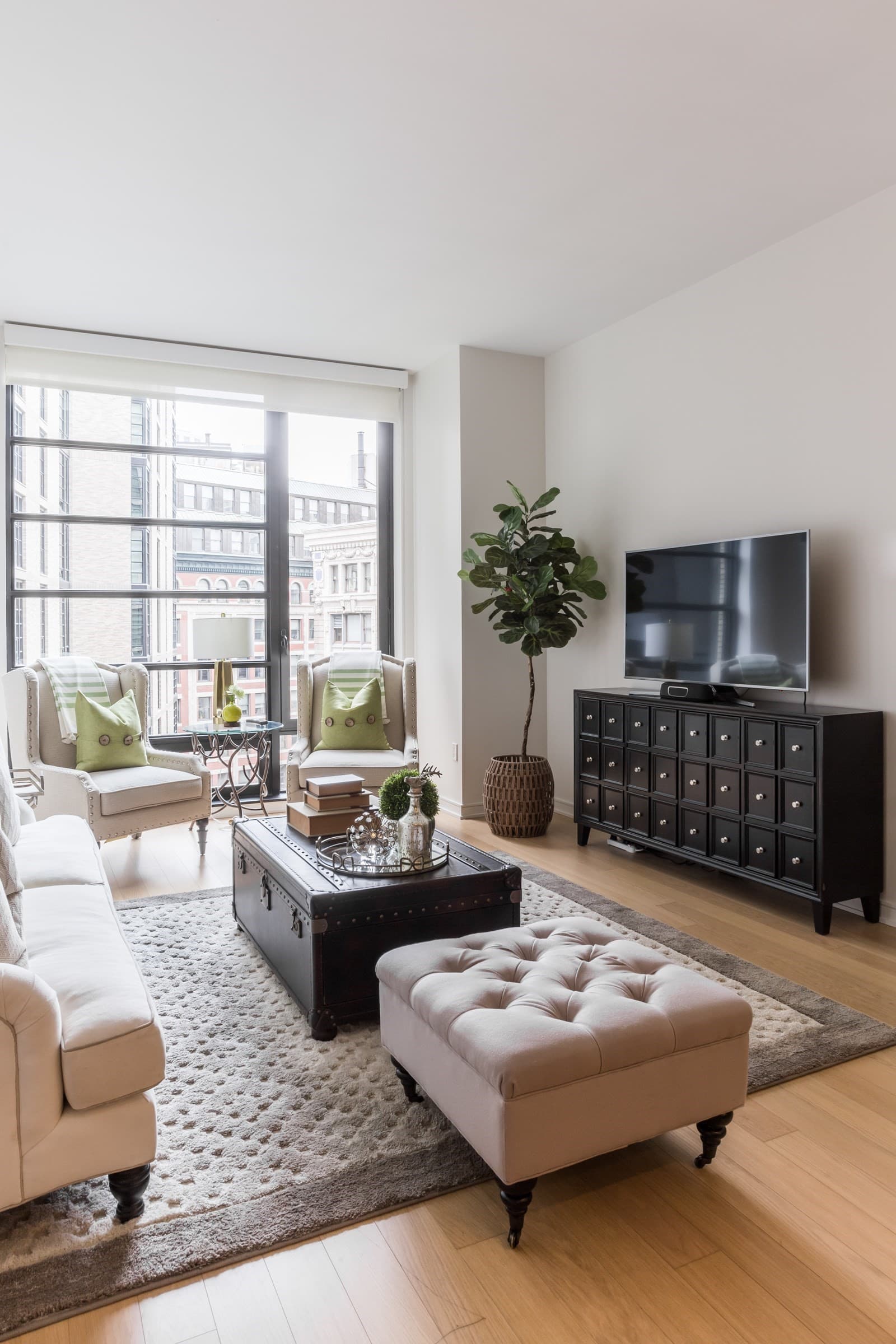 Condominium at 580 Washington St # 812, Boston MA 02111, photo 4 of 25