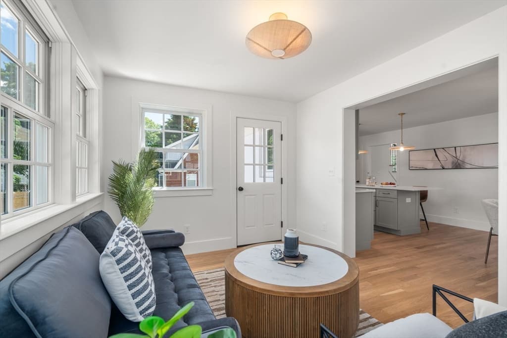 Single Family Residence at 26 N Gateway, Winchester MA 01890, photo 10 of 36