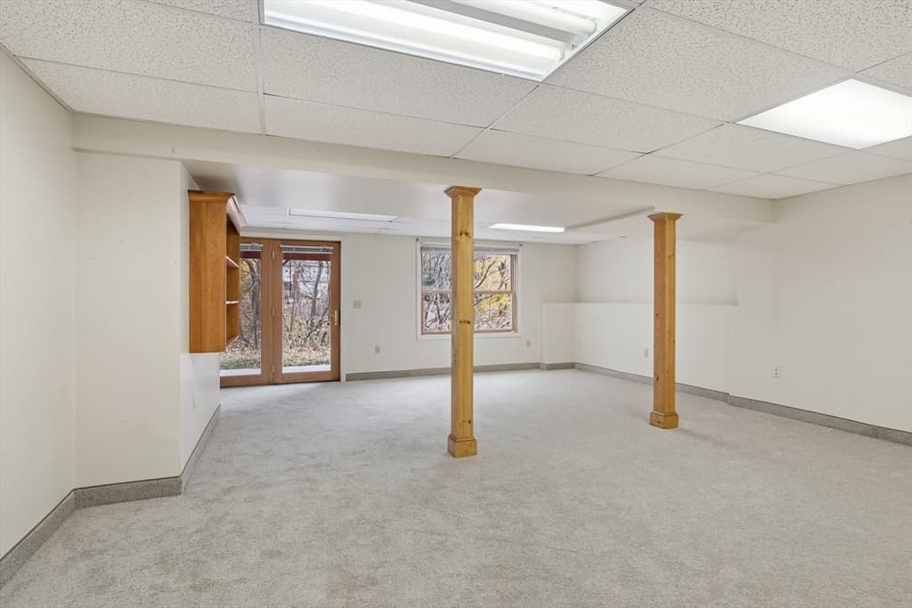 Single Family Residence at 35 Lemnos Lane, Springfield MA 01119, Springfield, photo 20 of 35