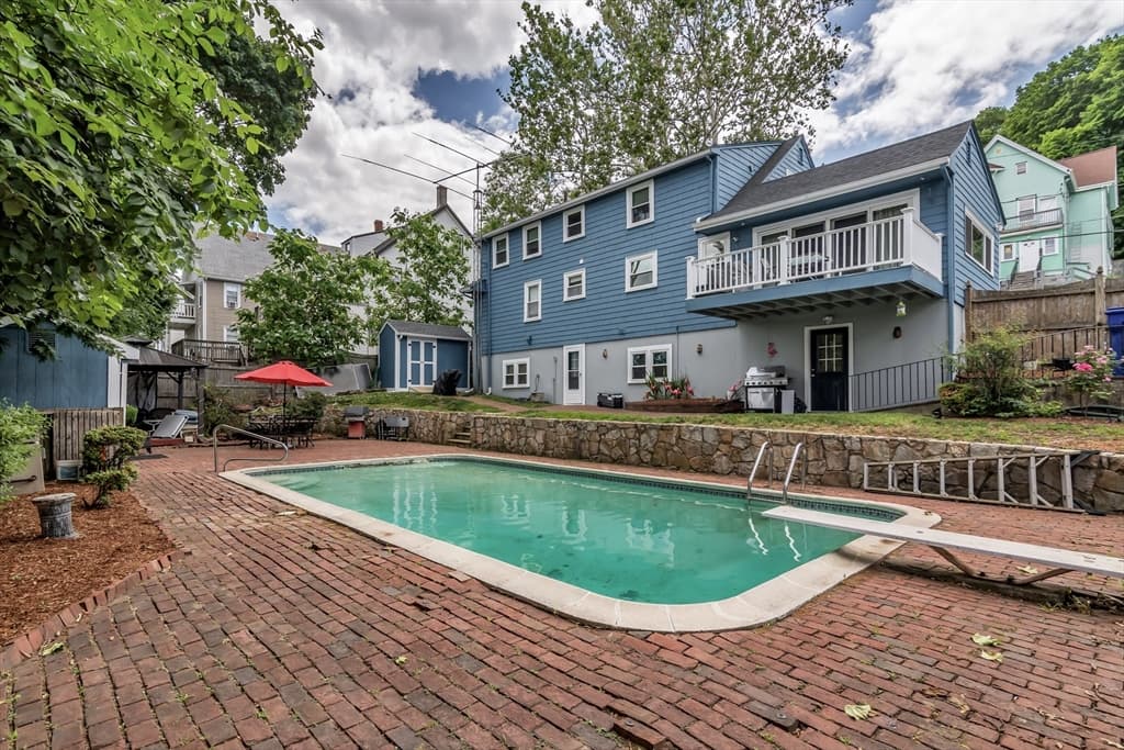 67 Cook Avenue, Chelsea MA 02150