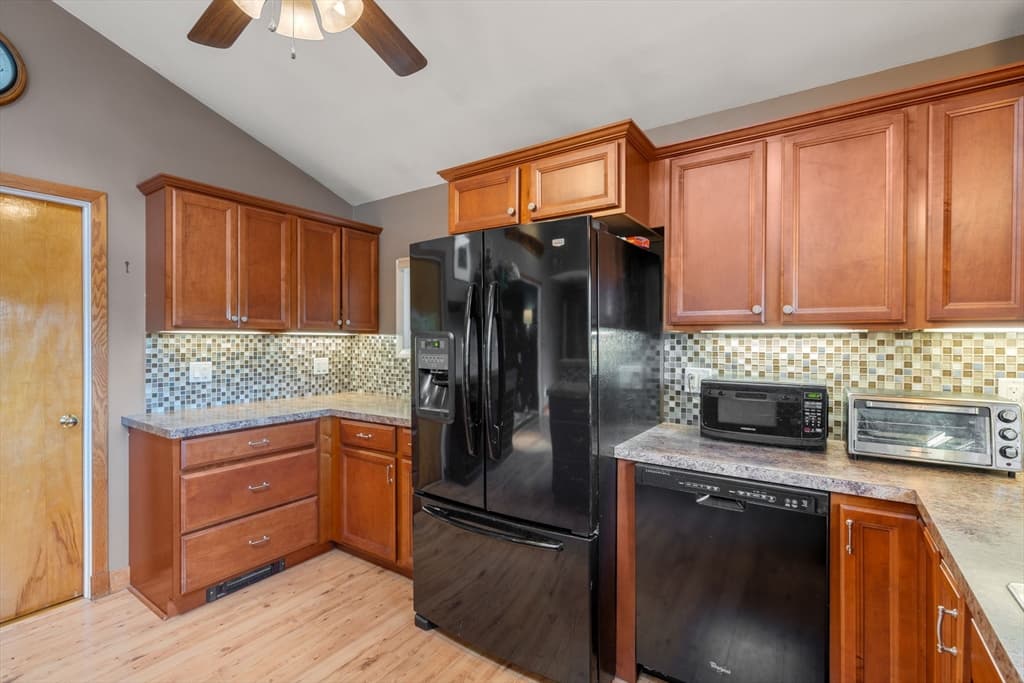 10 Hopkinton Rd, Upton MA 01568 photo 9