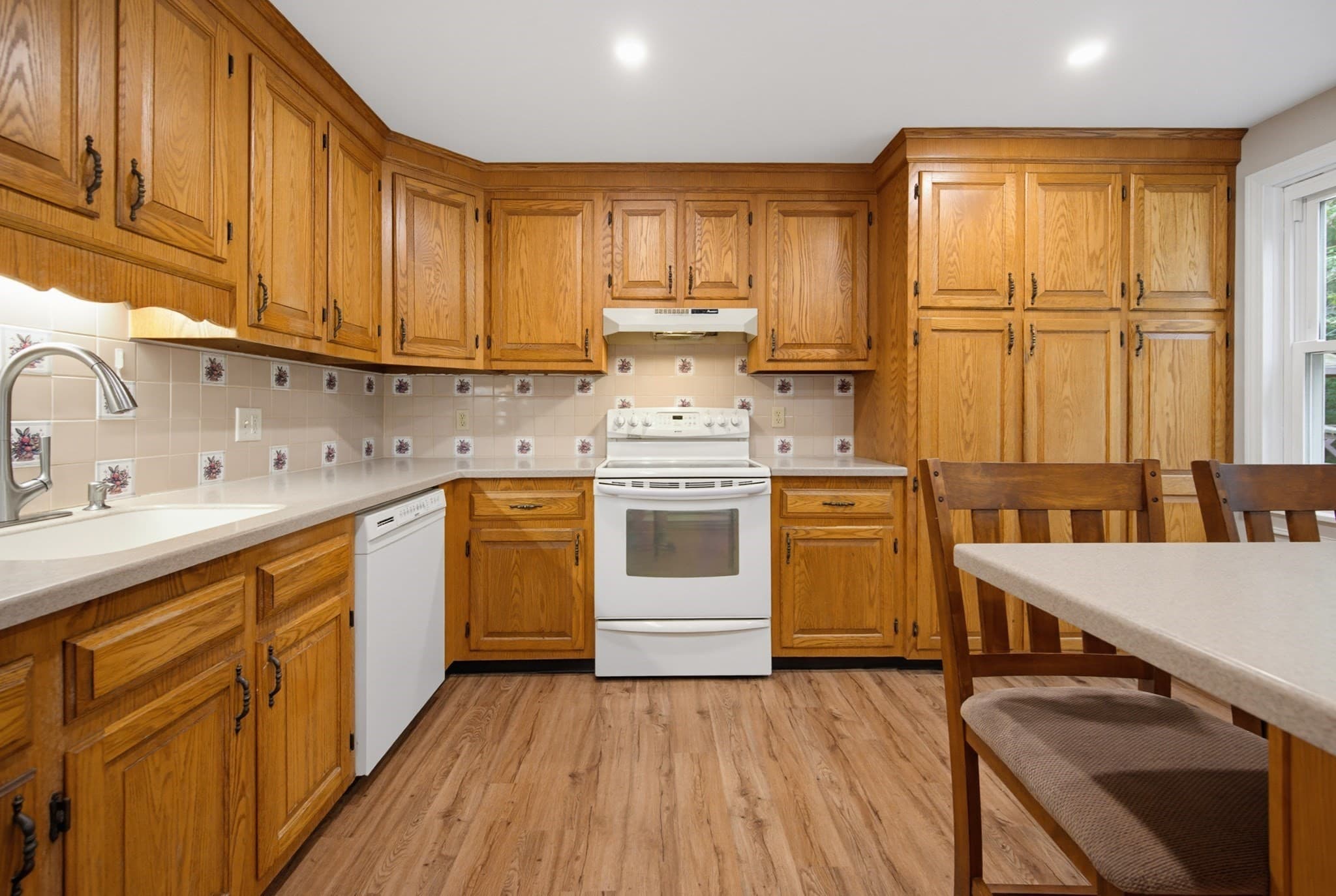 Single Family Residence at 81 Rocky Meadow St, Middleboro MA 02346, photo 3 of 42