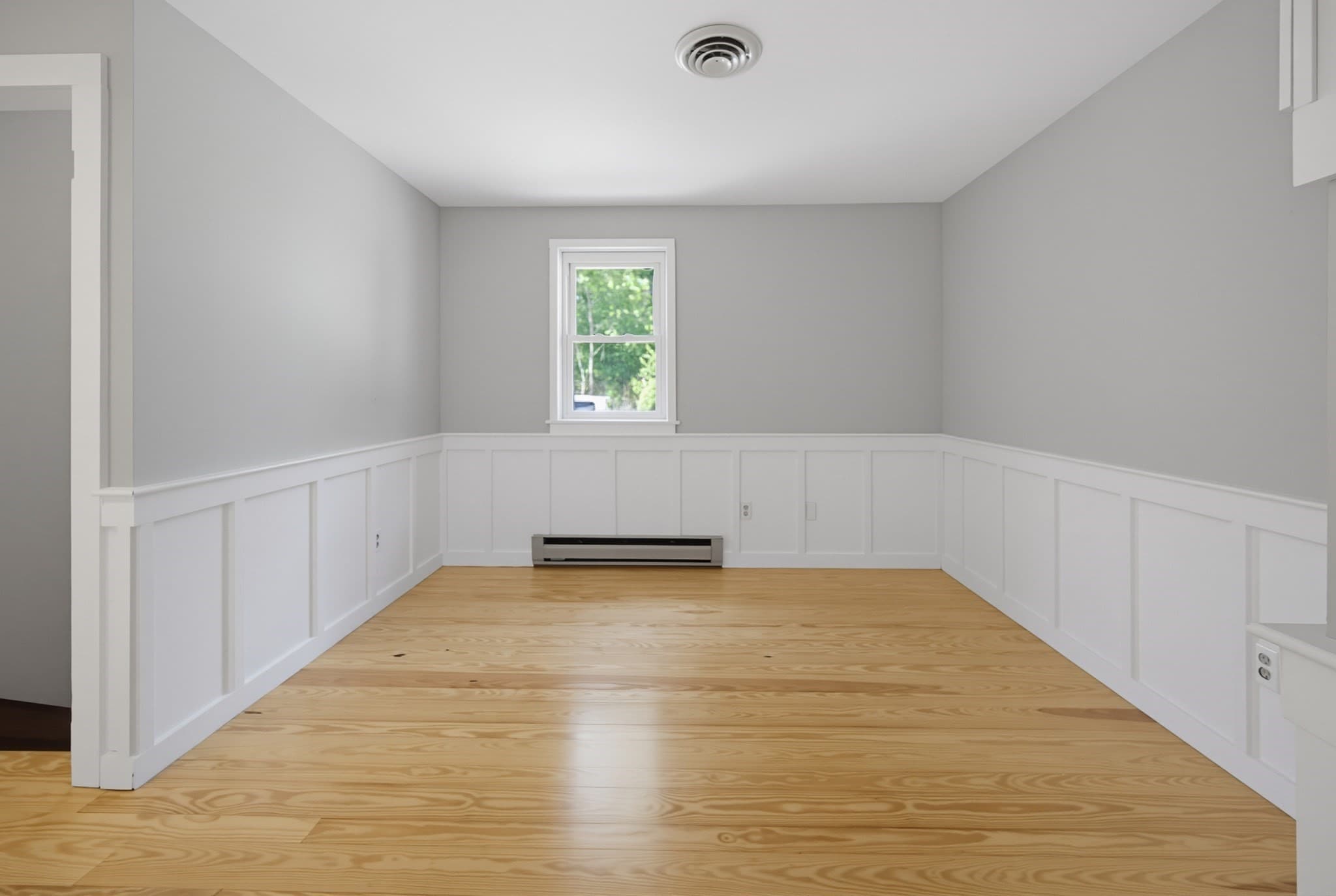Single Family Residence at 81 Rocky Meadow St, Middleboro MA 02346, photo 24 of 42
