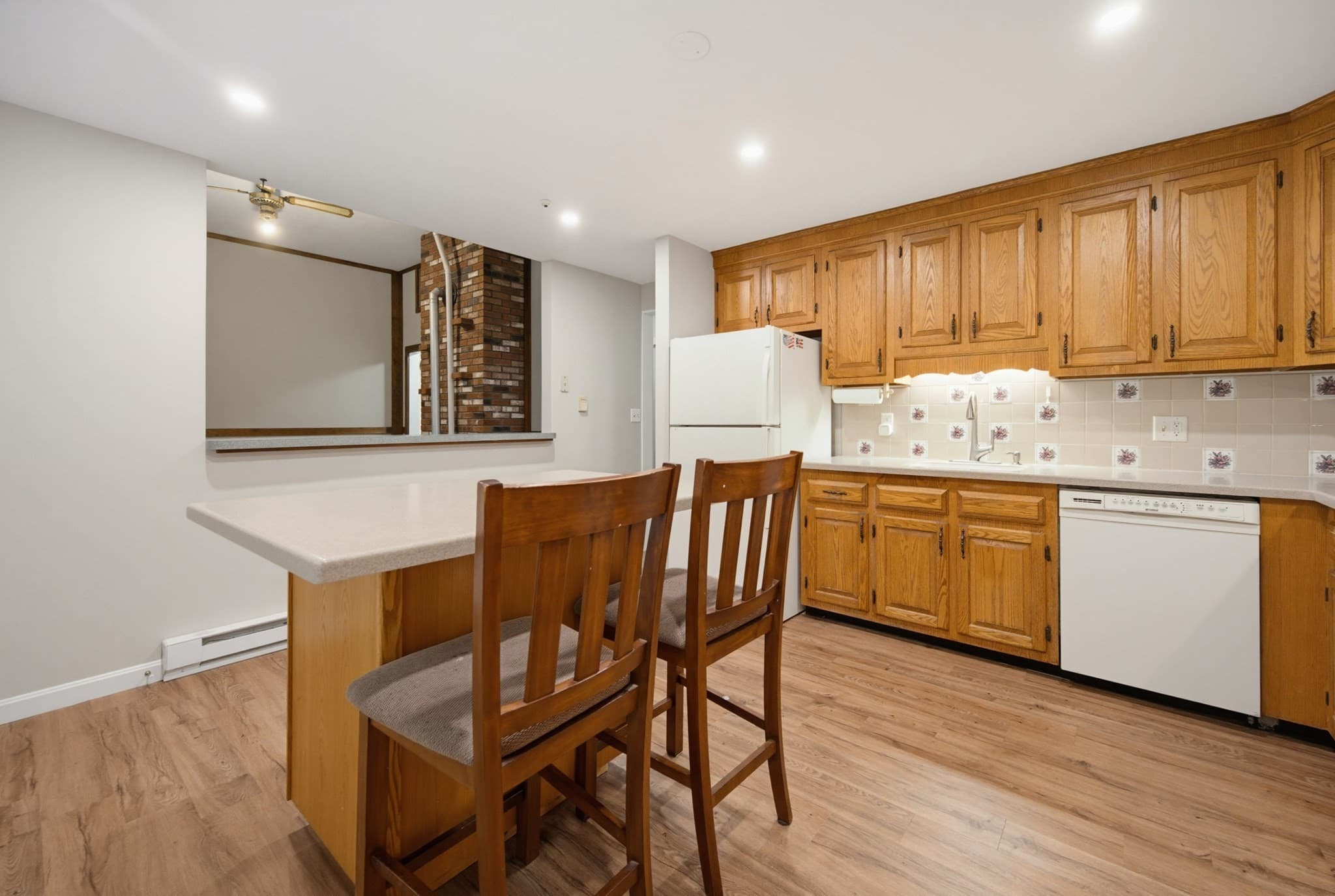 Single Family Residence at 81 Rocky Meadow St, Middleboro MA 02346, photo 4 of 42