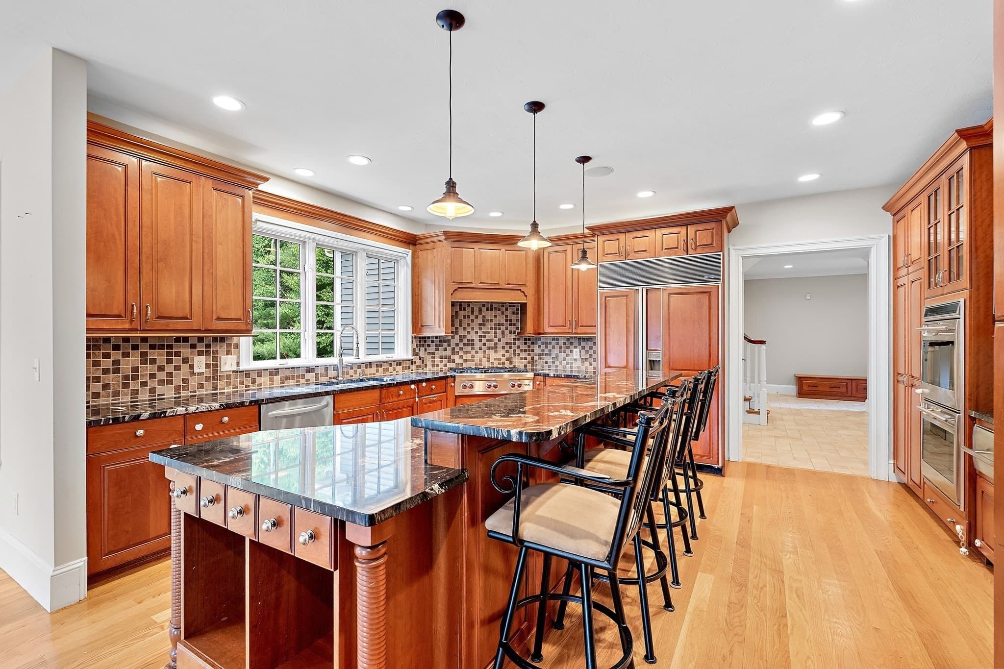Single Family Residence at 16 Kingsbury Dr, Holliston MA 01746, Holliston, photo 7 of 42