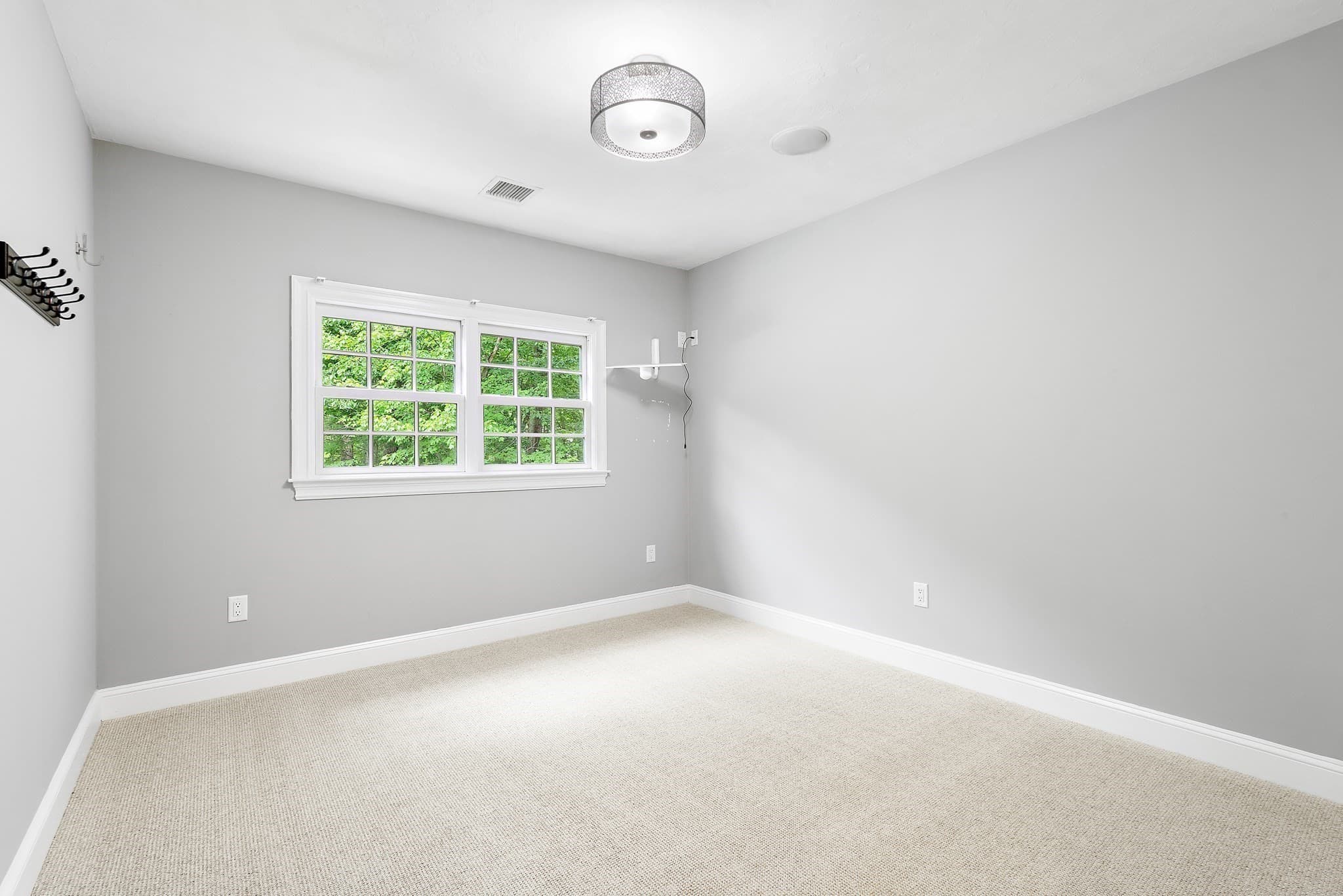 Single Family Residence at 16 Kingsbury Dr, Holliston MA 01746, Holliston, photo 20 of 42