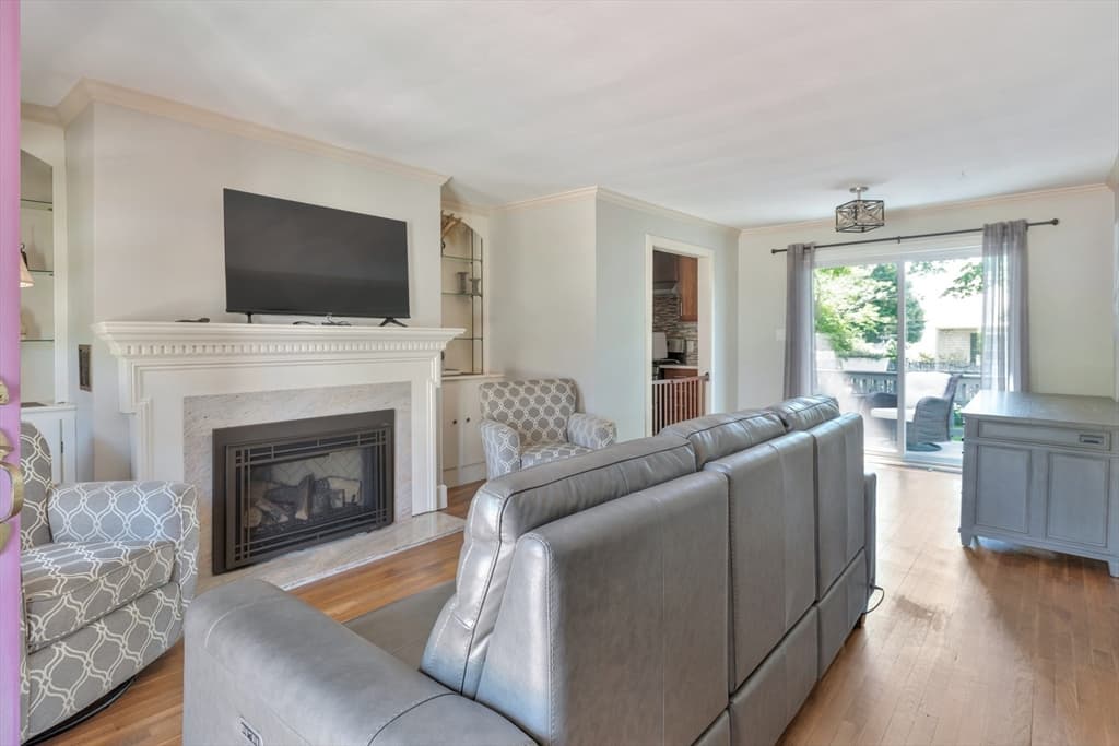 Single Family Residence at 2 Westland St, Acushnet MA 02743, Acushnet, photo 13 of 42