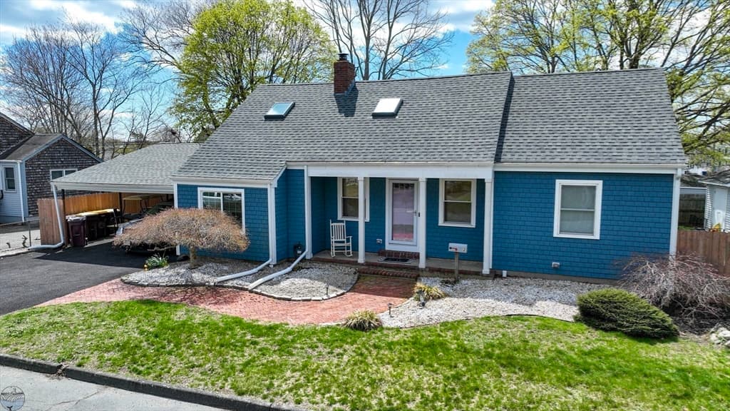 Single Family Residence at 2 Westland St, Acushnet MA 02743, Acushnet, photo 4 of 42