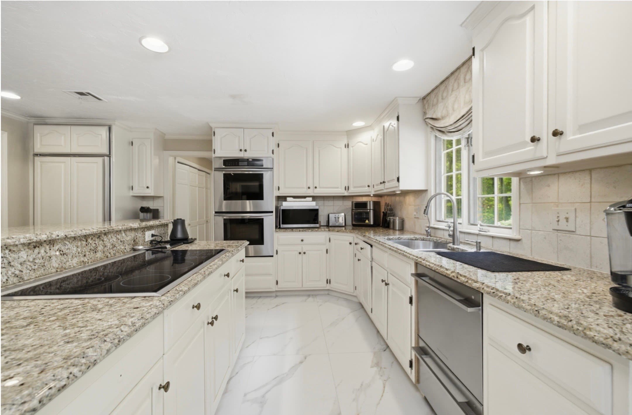 Single Family Residence at 10 Donnelly Drive, Medfield MA 02052, Medfield, photo 6 of 42