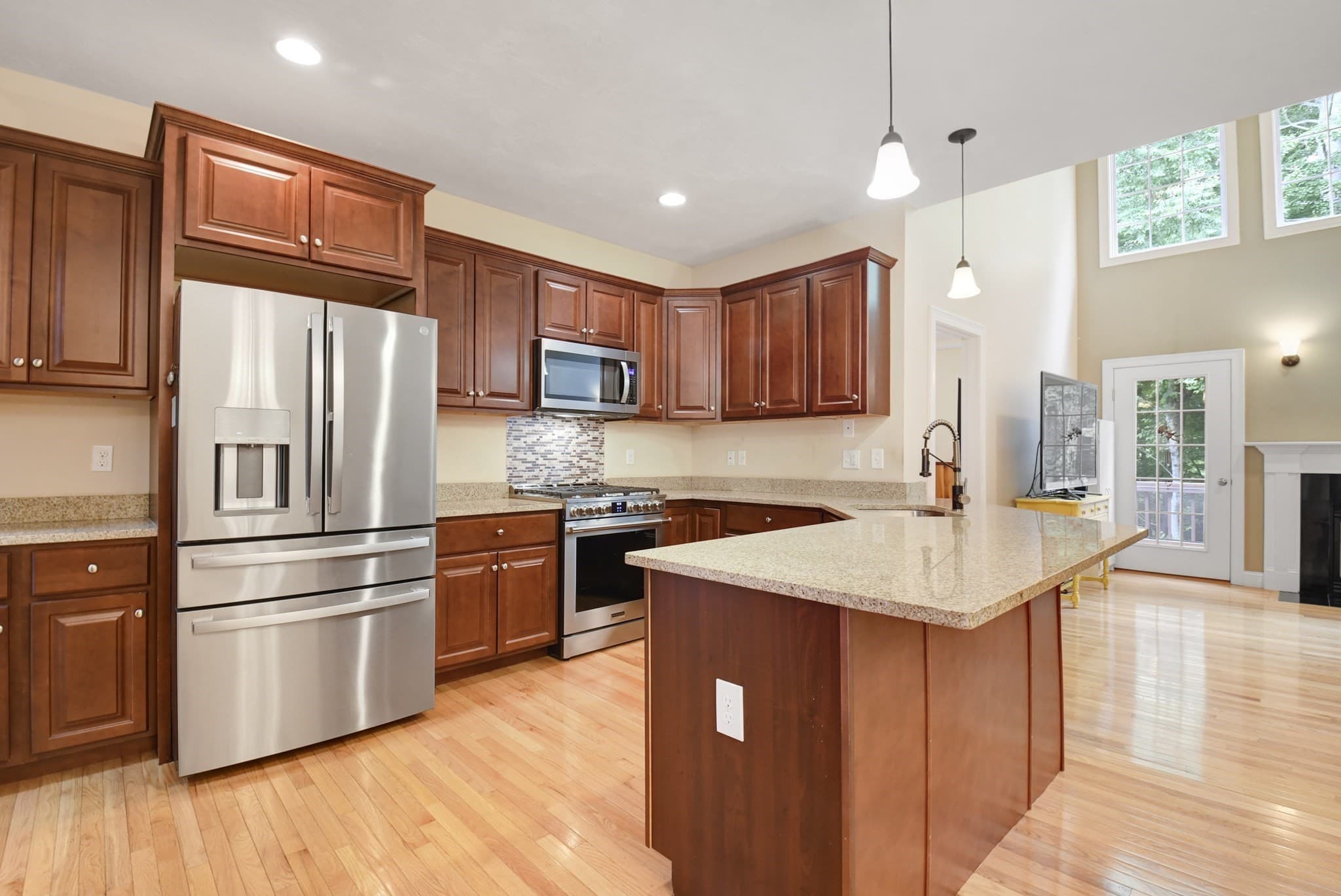 Condominium at 129 Afra # 129, West Boylston MA 01583, photo 7 of 38