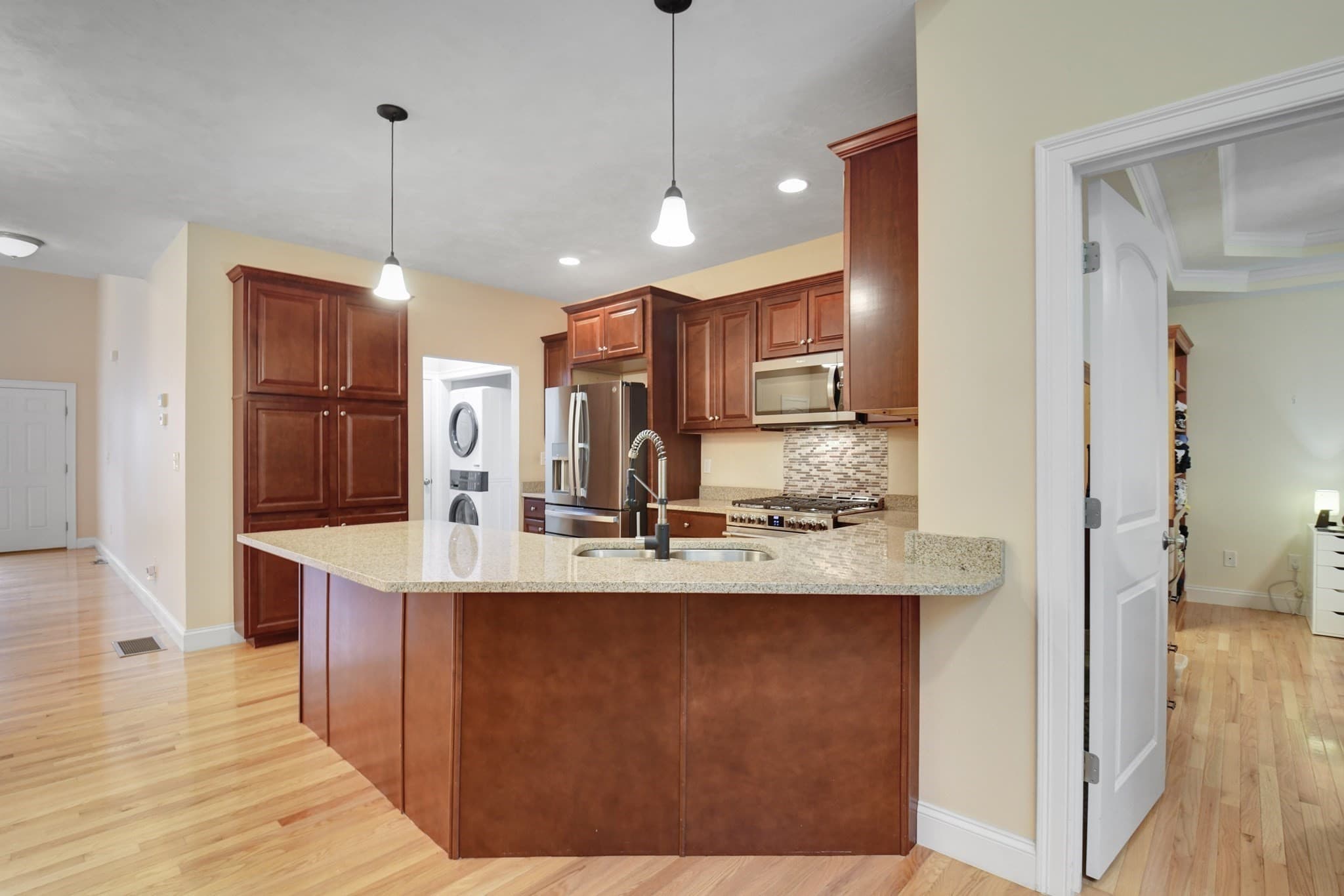 Condominium at 129 Afra # 129, West Boylston MA 01583, photo 11 of 38