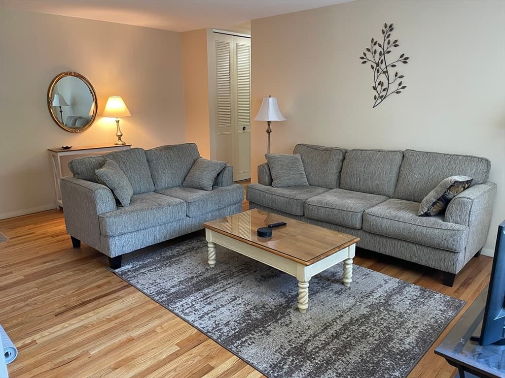 Condominium at 282 Regency Park Dr # 282, Agawam MA 01001, Agawam, photo 2 of 27