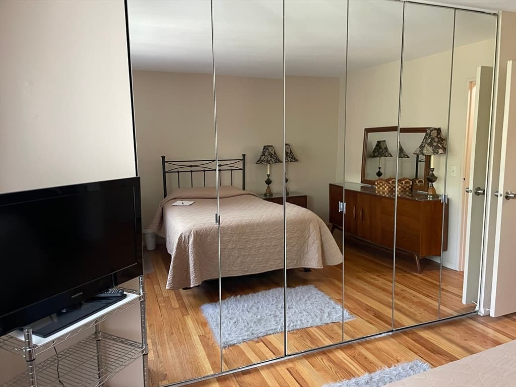 Condominium at 282 Regency Park Dr # 282, Agawam MA 01001, Agawam, photo 12 of 27