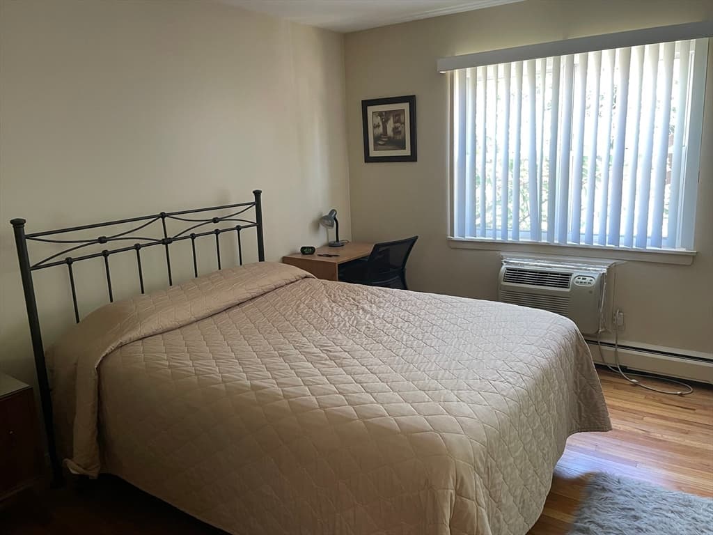 Condominium at 282 Regency Park Dr # 282, Agawam MA 01001, Agawam, photo 10 of 27