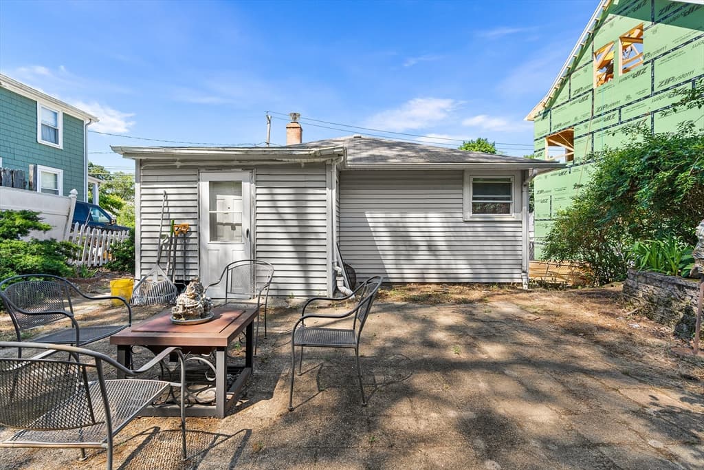 104 College Farm Rd, Waltham MA 02451 photo 25