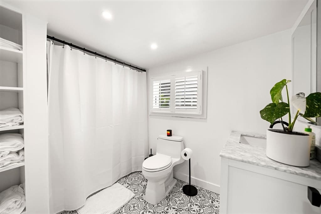 44 Pleasant Street, Provincetown MA 02657 photo 22