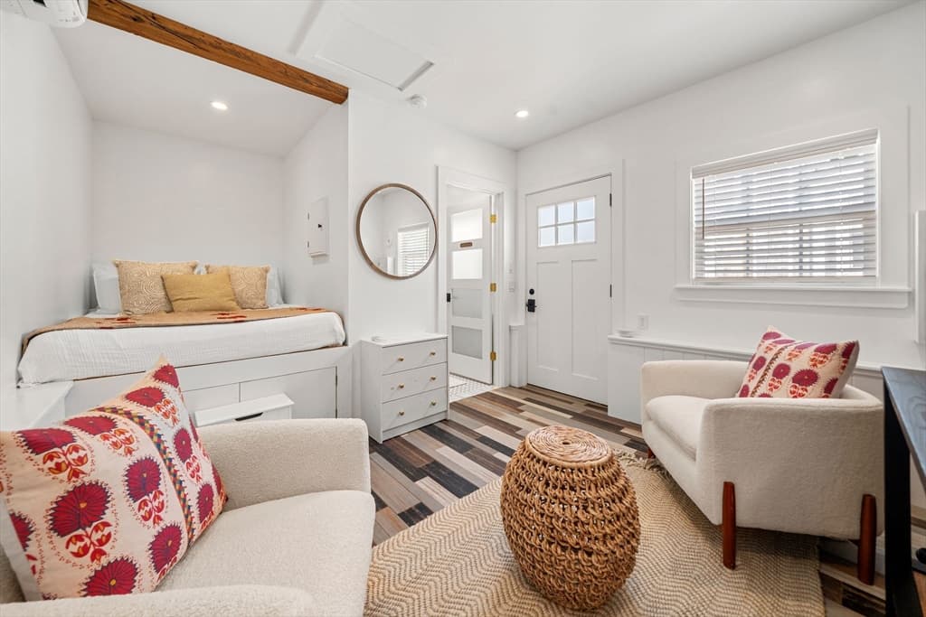 44 Pleasant Street, Provincetown MA 02657 photo 32