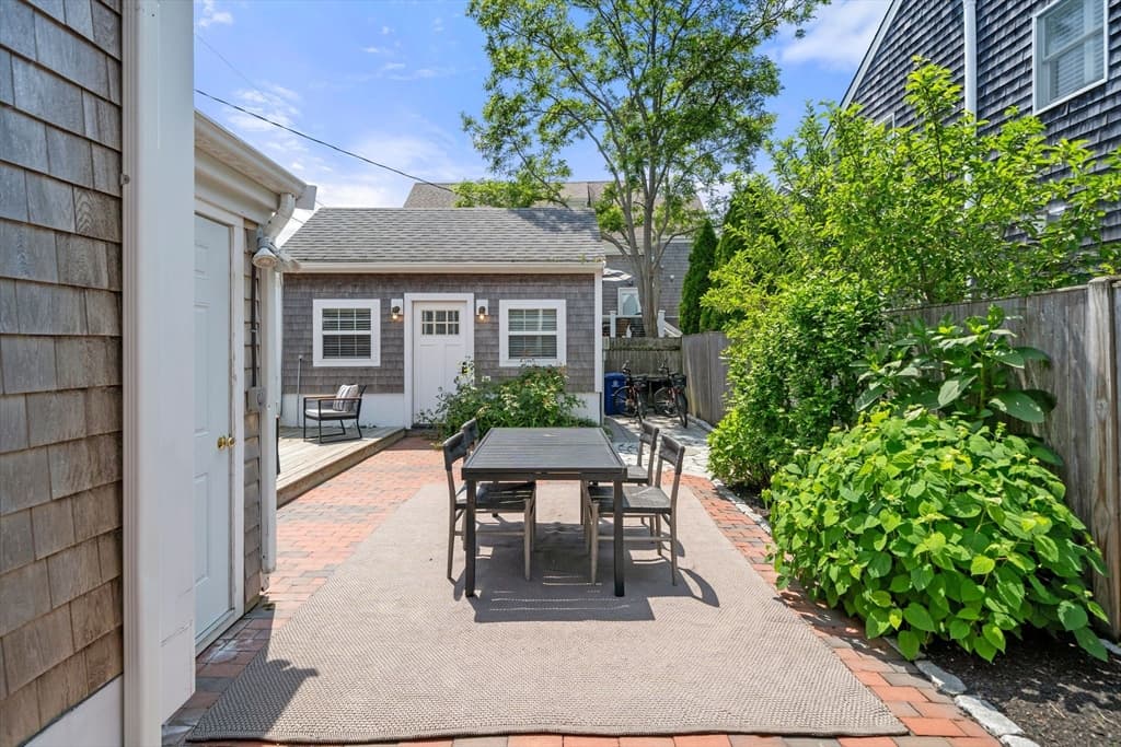 44 Pleasant Street, Provincetown MA 02657 photo 28