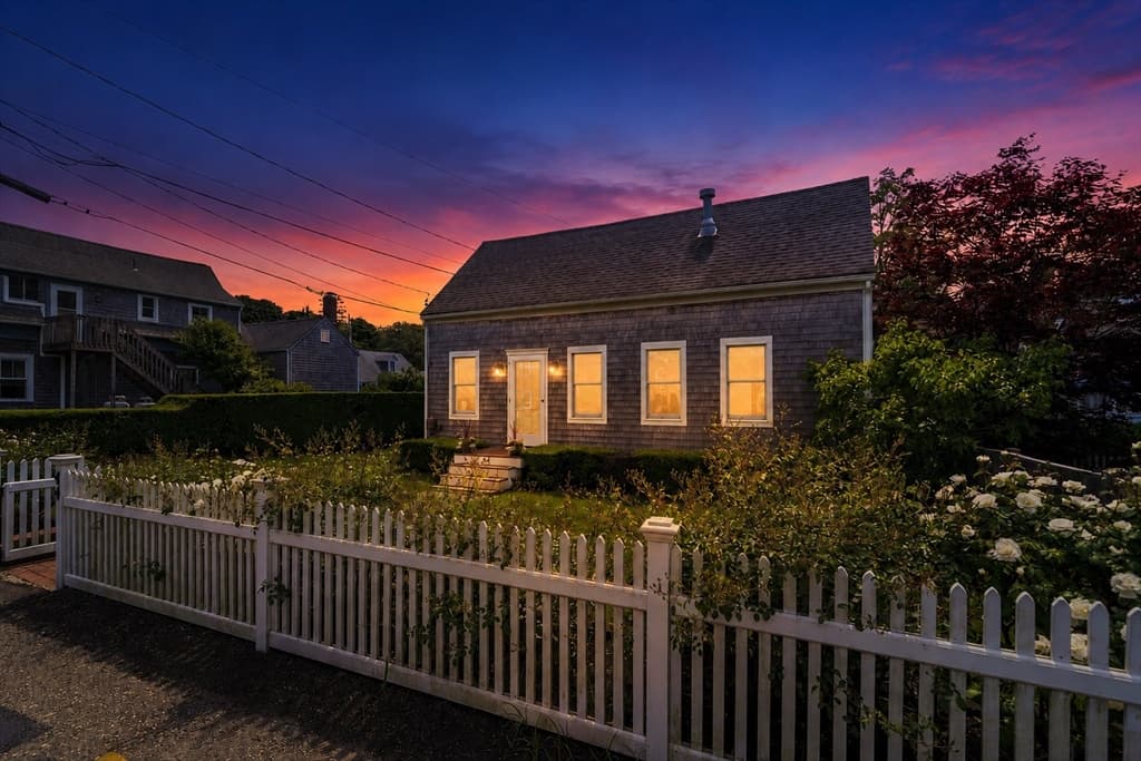 44 Pleasant Street, Provincetown MA 02657 photo 34