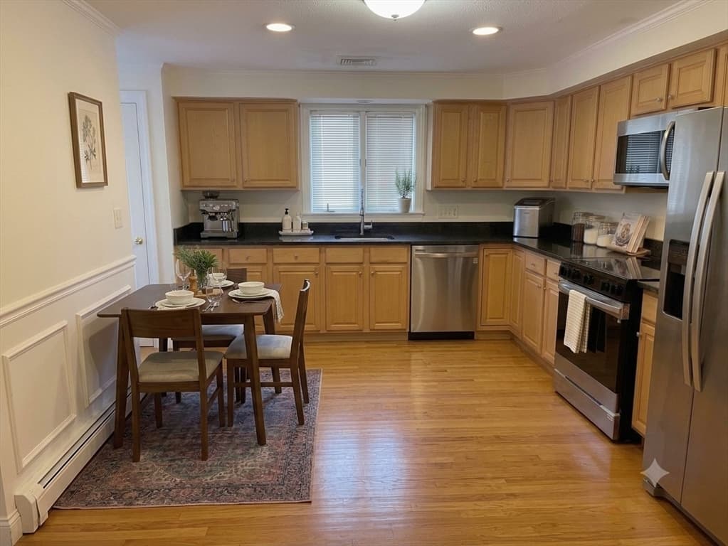 63-65 Charles # 63, Newton MA 02466 photo 6