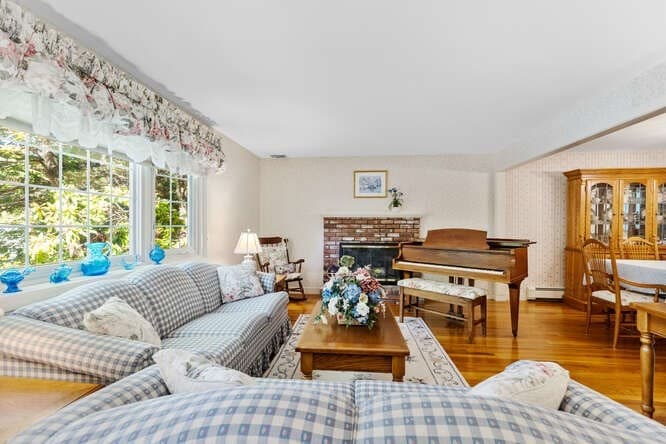 22 Marrett, Burlington MA 01803 photo 5