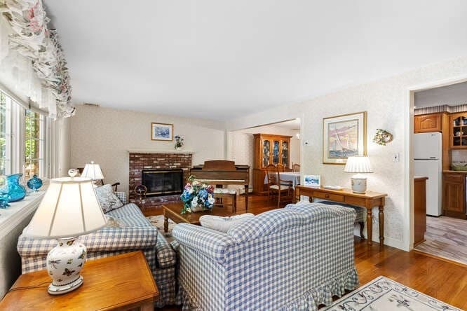 22 Marrett, Burlington MA 01803 photo 4
