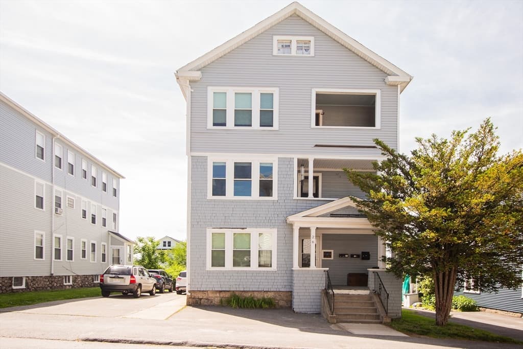 26 Sterling St, Worcester MA 01610