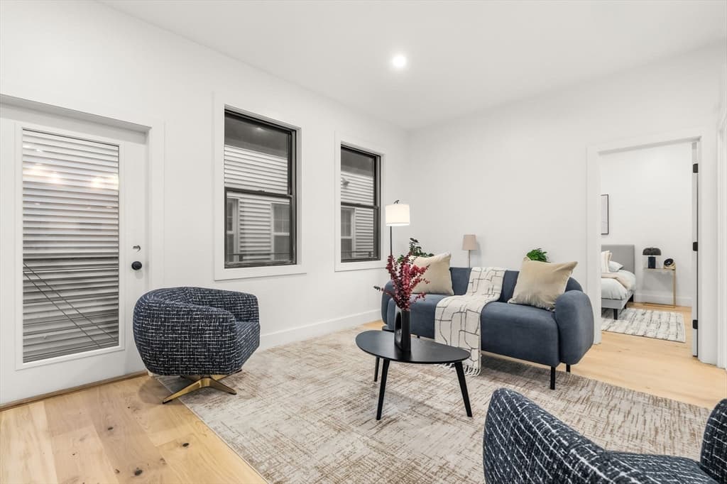 Condominium at 47 Condor # 202A, Boston MA 02128, Boston, photo 5 of 17